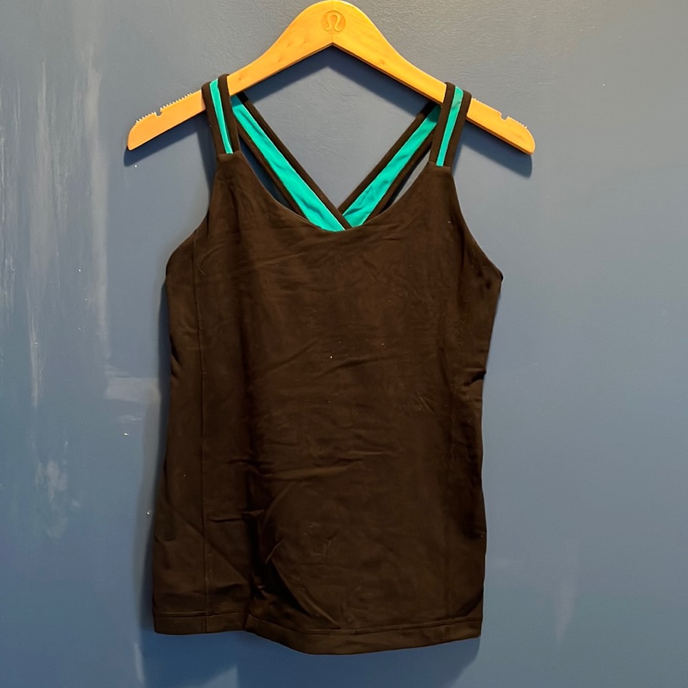 lululemon black/aqua cross back tank size 8